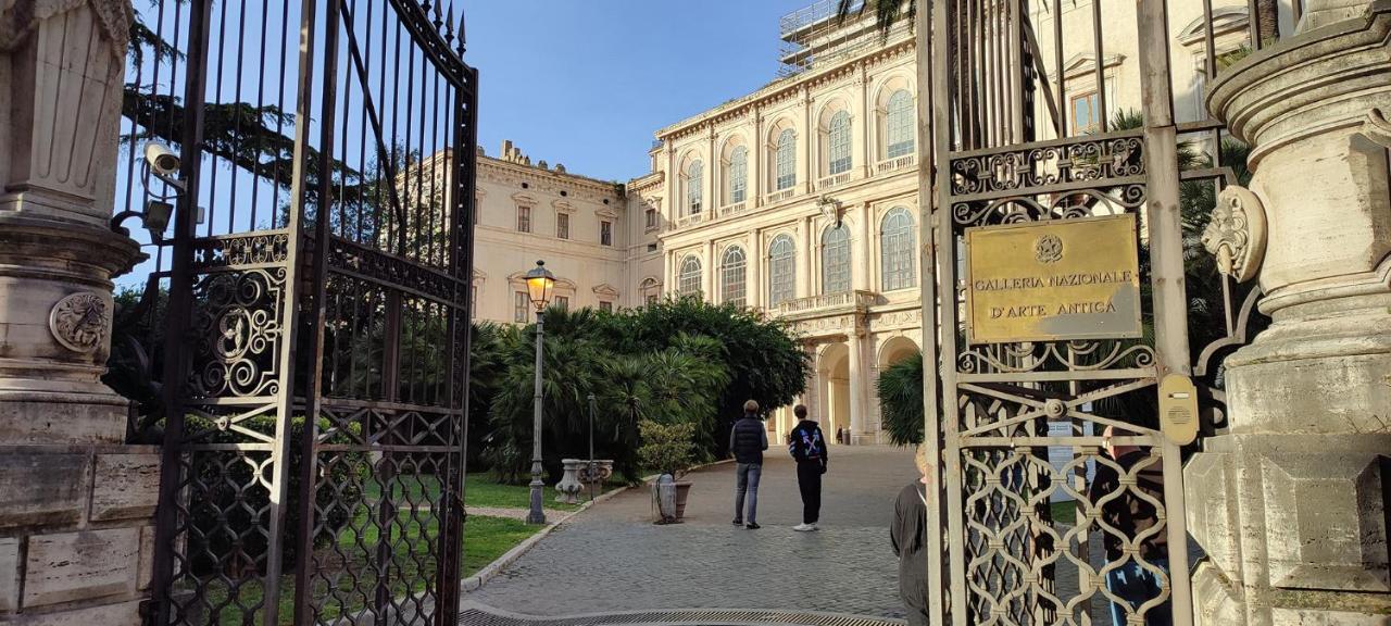 Appartamento Storico In Zona Barberini Roma Ngoại thất bức ảnh