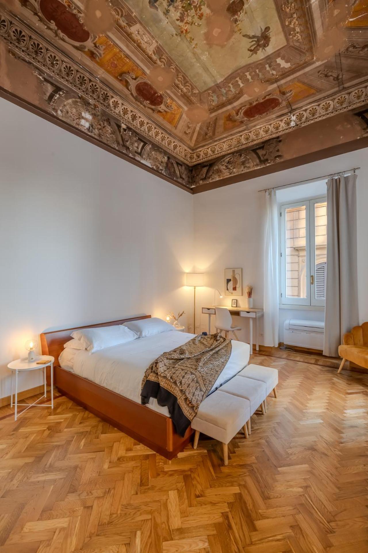 Appartamento Storico In Zona Barberini Roma Ngoại thất bức ảnh